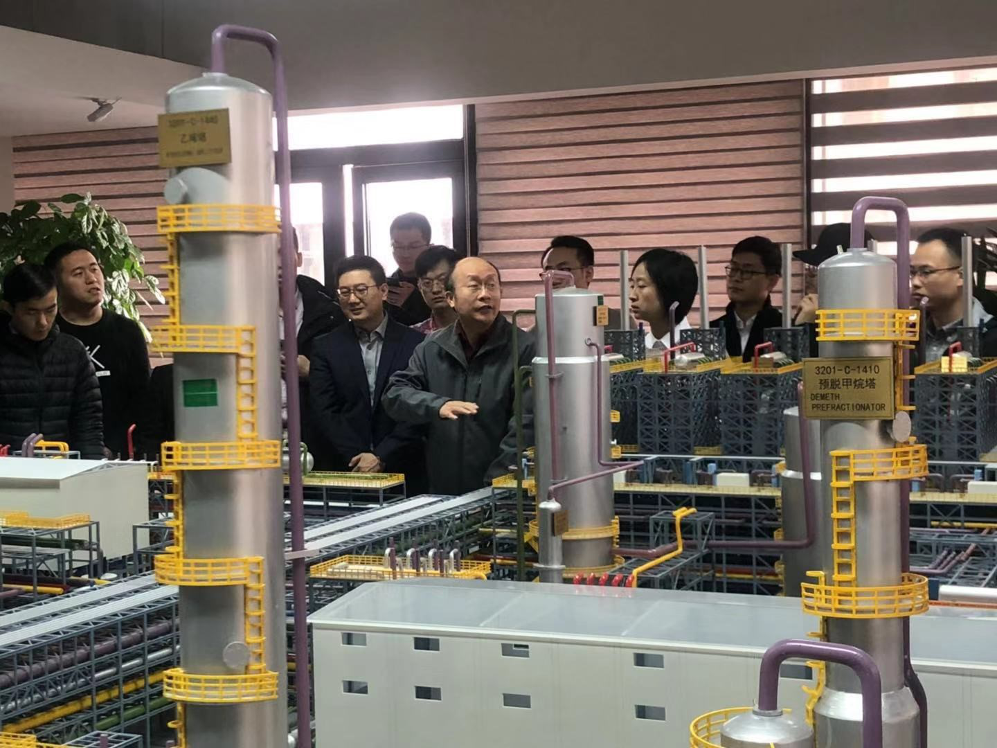 清华大学MEM团队一行参访东森 清华大学MEM团队一行参访东森